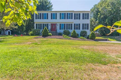 10 Toby Ln, Brookfield, CT 06804 photo 1