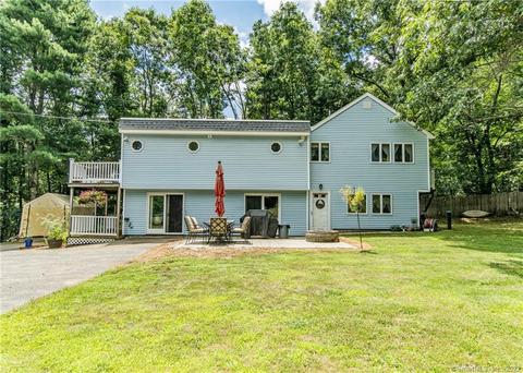 326 Reardon Rd, North Grosvenor Dale, CT 06255 photo 1