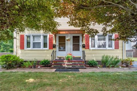 4 Backes Ct, Wallingford, CT 06492 photo 1