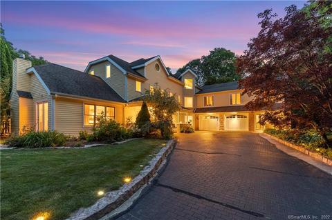 42 Wallace Rd, Branford, CT 06405