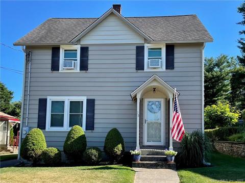 35 Hayes St, Torrington, CT 06790 photo 1