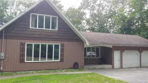 173 Quaker Farms Rd, Oxford, CT 06478