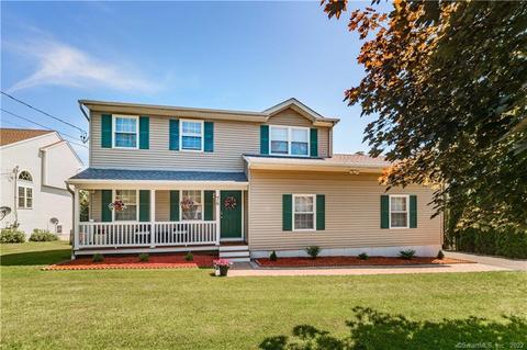 76 Eaton St, Watertown, CT 06779
