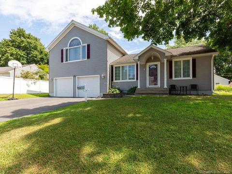 4 Sandy Dr, Bristol, CT 06010 photo 1