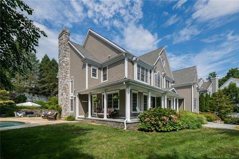 1 12 Indian Spring Rd, Norwalk, CT 06853