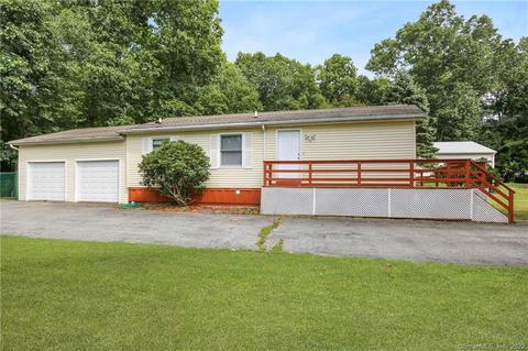 16 Chicory Ct, Plainfield, CT 06374 photo 1
