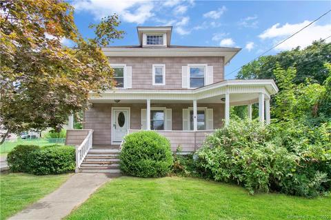 43 Suffield St, Windsor Locks, CT 06096 photo 1