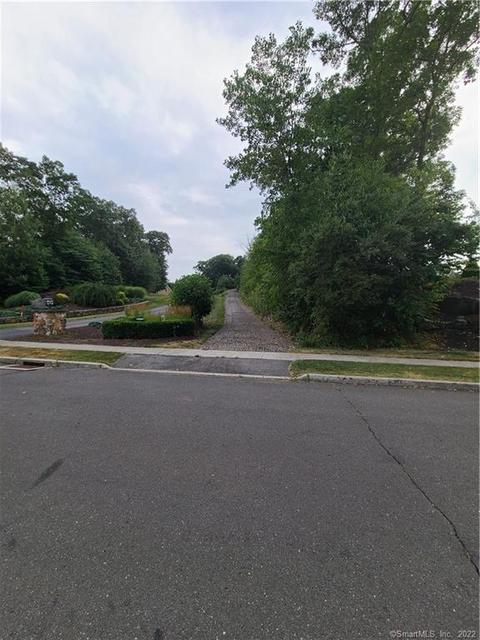43 Summer Hill Ct, Cheshire, CT 06410