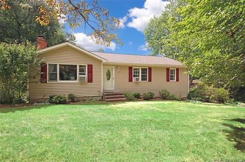 68 Riverside Rd, Newtown, CT 06482 photo 1