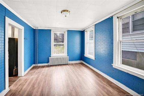 61 Easton Ave, Waterbury, CT 06704