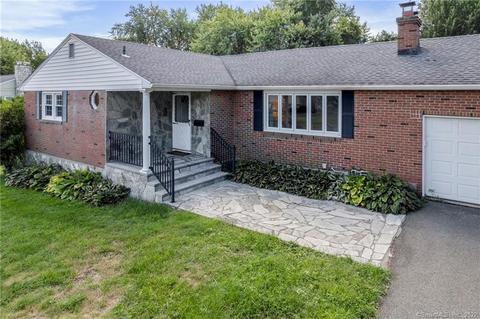 62 Morgan Cir, Wethersfield, CT 06109 photo 1