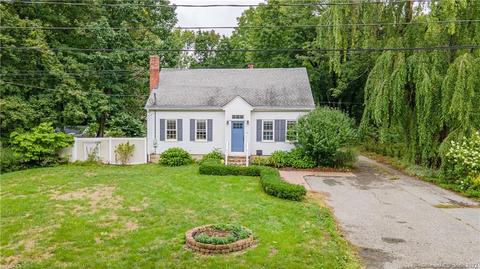 24 Stearns St, Killingly, CT 06239 photo 1