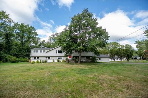 14 Leighton Ct, North Haven, CT 06473