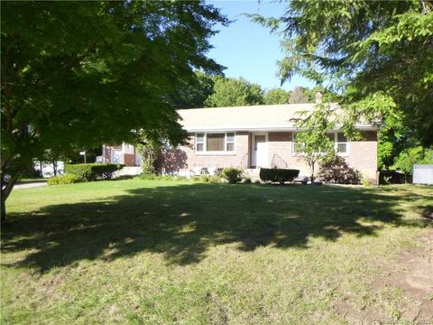 237 S Park St, Windham, CT 06226 photo 1