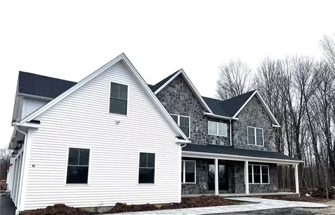 10 Empire Ct #15, Cheshire, CT 06410