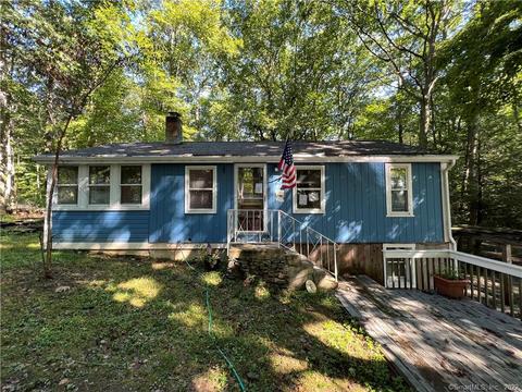 26 Cross Ave, Haddam, CT 06441 photo 1