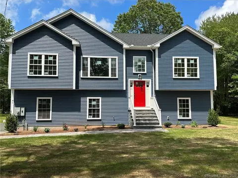 41 Todd Dr S, North Haven, CT 06473