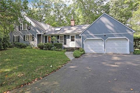48 Old Stagecoach Rd, Redding, CT 06896 photo 1