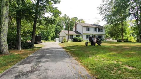 98 Windham Rd, Brooklyn, CT 06234