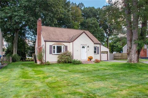 48 Circle Dr, Windsor Locks, CT 06096 photo 1
