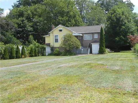 44 Edgewood Ave, Waterbury, CT 06706
