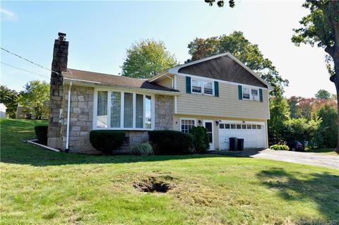 738 W Main St, West Haven, CT 06516