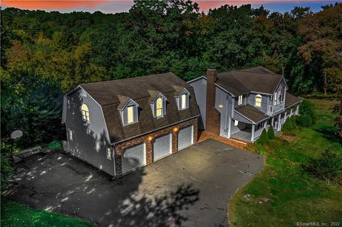 15 Lisa Dr, Monroe, CT 06468 photo 1