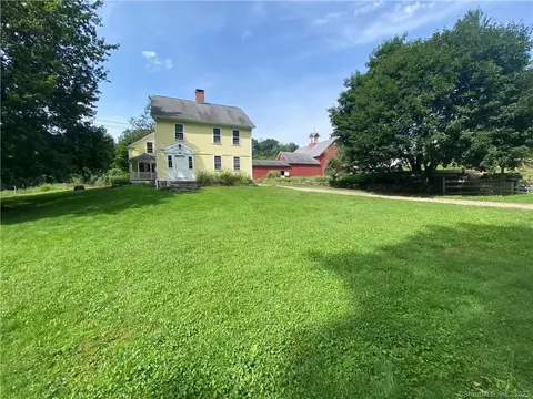 575 Weekeepeemee Rd, Woodbury, CT 06798