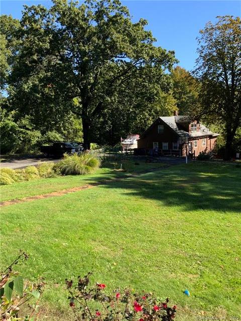 115 Sycaway St, West Haven, CT 06516