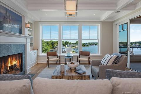 22 W Main St #7, Mystic, CT 06355