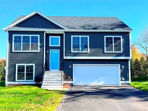 110 Corbin Rdg, Bristol, CT 06010