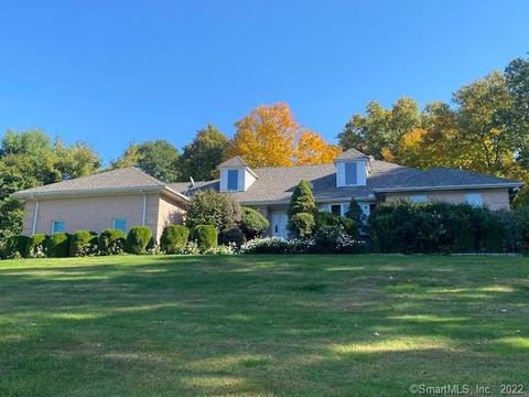 24 Crown View Dr, Monroe, CT 06468 photo 1