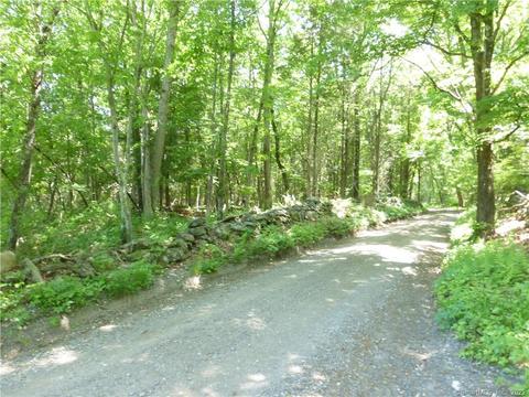 00 Hemlock Rd, Roxbury, CT 06783