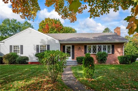 19 Carafa Ter, North Haven, CT 06473