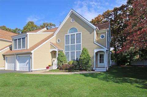 600 Washington Ave #D8, North Haven, CT 06473