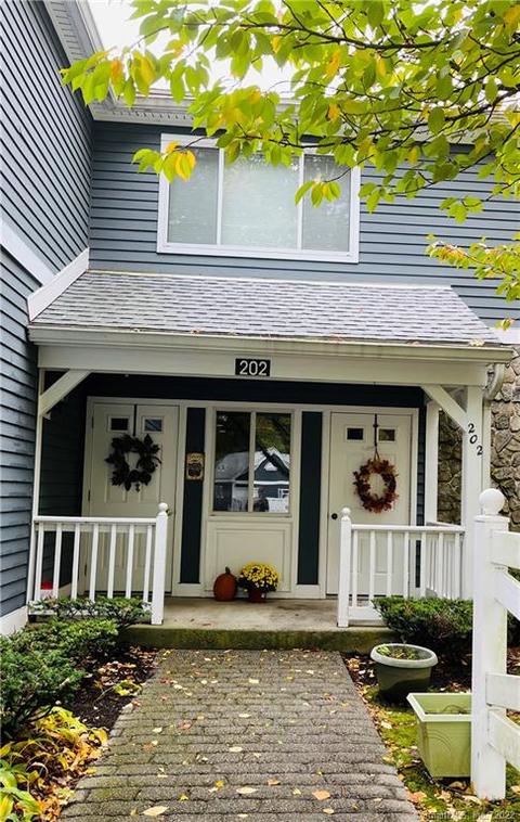 202 Windgate Cir #D, Monroe, CT 06468 photo 1