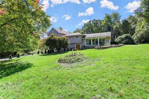5059 Madison Ave, Trumbull, CT 06611