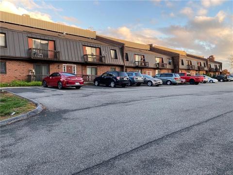80 Main St #A2, Windsor Locks, CT 06096 photo 1