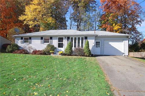 262 Torcon Dr, Torrington, CT 06790 photo 1