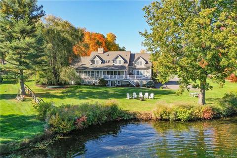 70 Waterside Ln, West Hartford, CT 06107