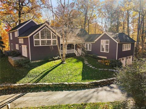 33 Sherman Tpke, Redding, CT 06896 photo 1