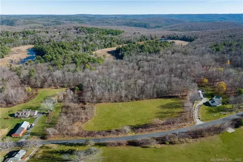 142 Old North Rd, Barkhamsted, CT 06063