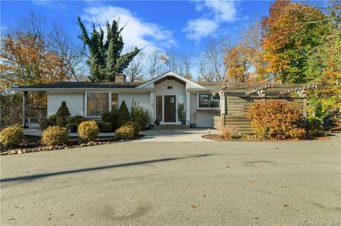 184 Little Meadow Rd, Guilford, CT 06437