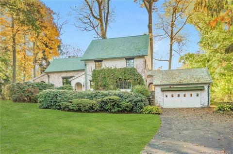 30 Bettswood Rd, Norwalk, CT 06851
