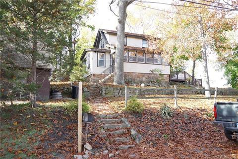 94 Meadow St, East Haven, CT 06512