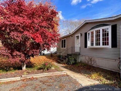 26 Colonial Rd, Plainfield, CT 06374 photo 1