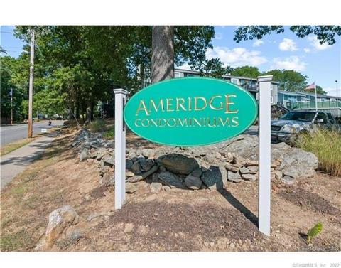 13 Ameridge Dr, Bridgeport, CT 06606