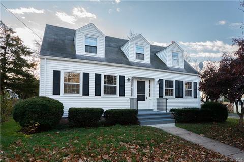 404 S Main St, Wallingford, CT 06492 photo 1