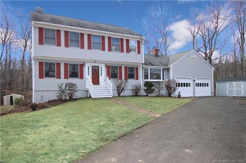 55 Red Maple Ct, Naugatuck, CT 06770