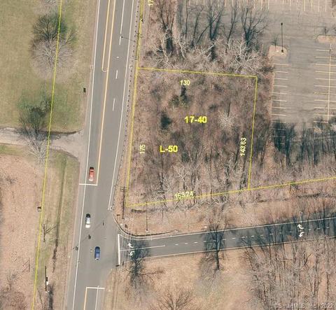 1561 King St, Enfield, CT 06082